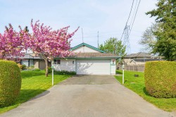 4593 65a Street Delta, BC V4K 4Y7