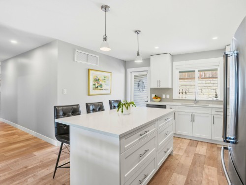 1024 Celia Crescent, Gibsons, BC 