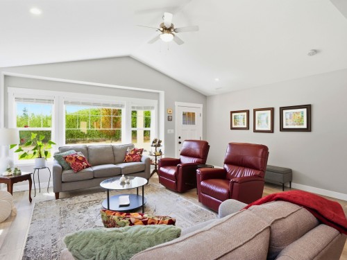 1024 Celia Crescent, Gibsons, BC 
