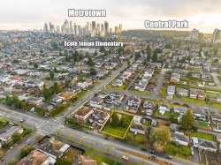 3786 Moscrop Street  Burnaby, BC V5G 2C8