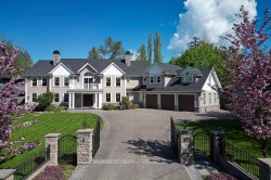 24341 124 Avenue Maple Ridge, BC V4R 1T4