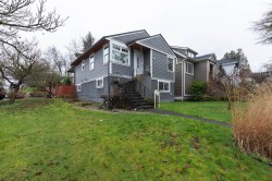 796 22nd Avenue E Vancouver, BC V5V 1V6