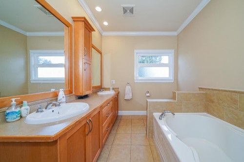 735 Schoolhouse Street, Coquitlam, BC 