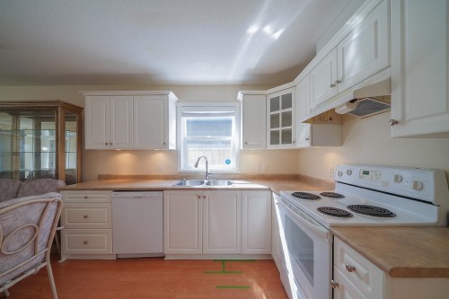 735 Schoolhouse Street, Coquitlam, BC 