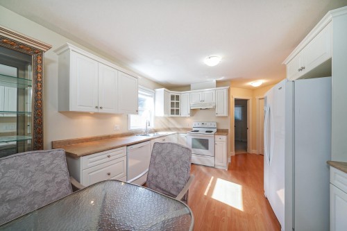 735 Schoolhouse Street, Coquitlam, BC 