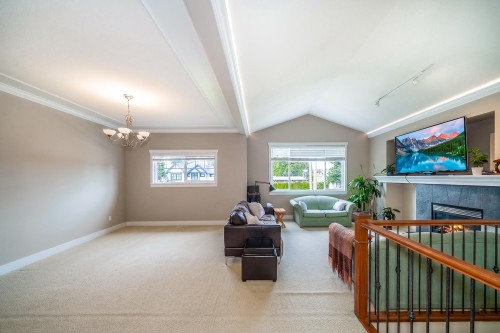 735 Schoolhouse Street, Coquitlam, BC 