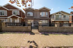 592 50th Avenue E Vancouver, BC V5X 1B2