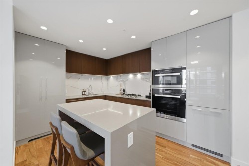 608-1675 Lions Gate Lane, North Vancouver, BC 