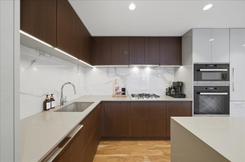 608-1675 Lions Gate Lane, North Vancouver, BC 