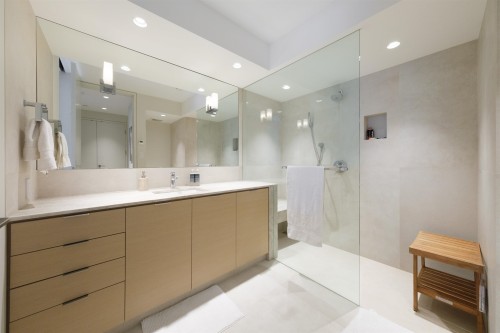 6911 Isleview Road, West Vancouver, BC 