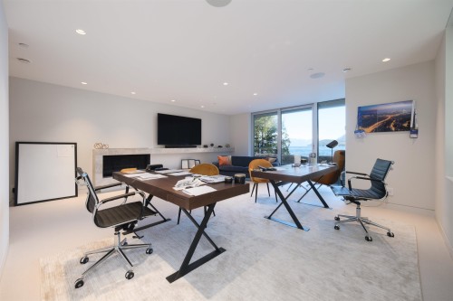 6911 Isleview Road, West Vancouver, BC 