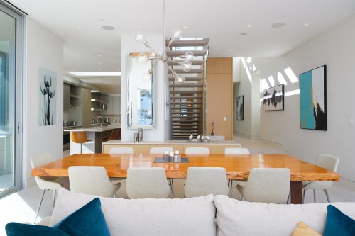 6911 Isleview Road, West Vancouver, BC 