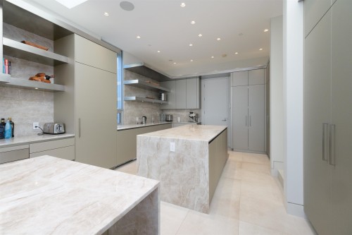 6911 Isleview Road, West Vancouver, BC 