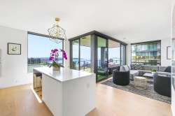 1403-1171 Jervis Street  Vancouver, BC V6E 0C9