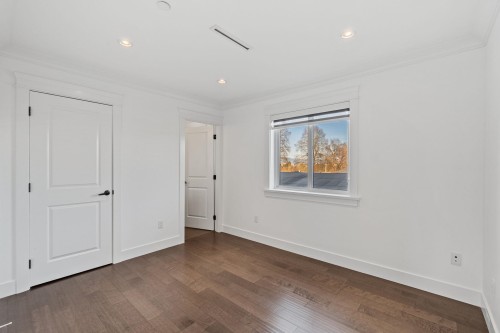 831 King Edward Avenue E, Vancouver, BC 