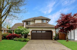 1249 Royal Court  Port Coquitlam, BC V3C 5X3