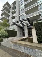 304-6080 Iona Drive  Vancouver, BC V6T 0A4