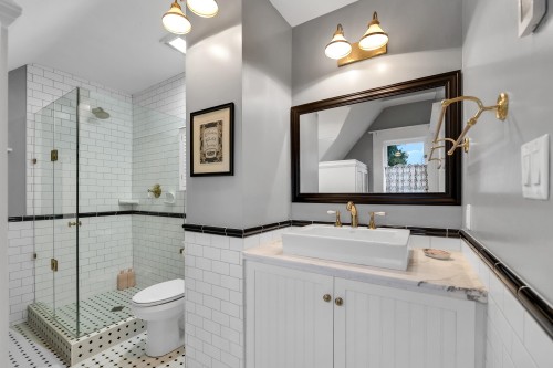 1509 Mahon Avenue, North Vancouver, BC 