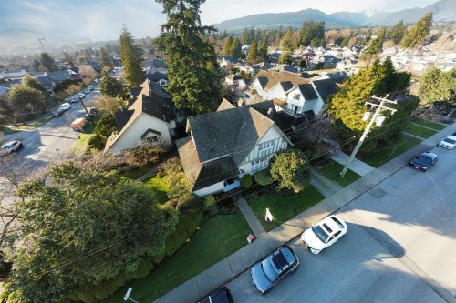 1509 Mahon Avenue, North Vancouver, BC 
