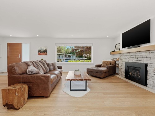 2708 Byron Road, North Vancouver, BC 
