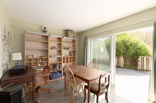 2002 13Th Avenue E, Vancouver, BC 