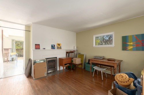 2002 13Th Avenue E, Vancouver, BC 