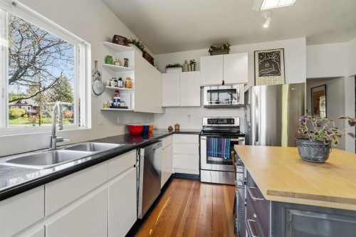 2497 Wall Street, Vancouver, BC 