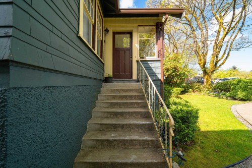 840 22Nd Avenue W, Vancouver, BC 