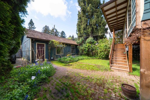 840 22Nd Avenue W, Vancouver, BC 