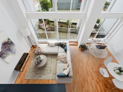 512-933 Seymour Street  Vancouver, BC V6B 6L6