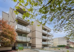 405-1864 Frances Street  Vancouver, BC V5L 1Z7