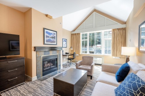560-4050 Whistler Way  Whistler, BC V8E 1H9