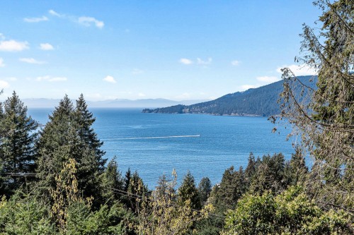 6011 Eagleridge Drive, West Vancouver, BC 