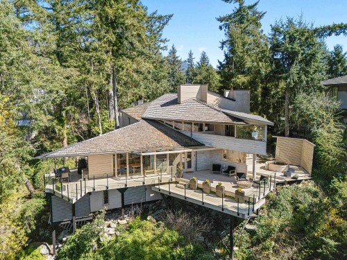 6011 Eagleridge Drive, West Vancouver, BC 