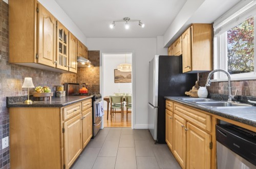 1009 14Th Avenue E, Vancouver, BC 
