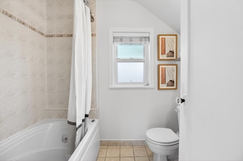 1009 14Th Avenue E, Vancouver, BC 