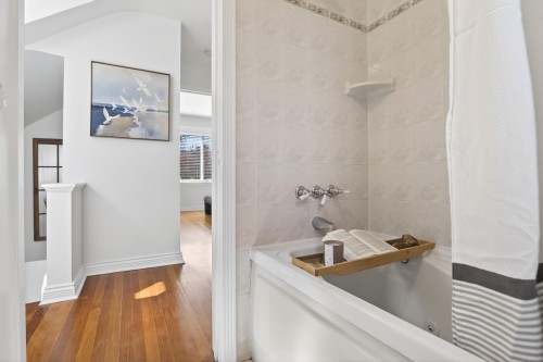 1009 14Th Avenue E, Vancouver, BC 