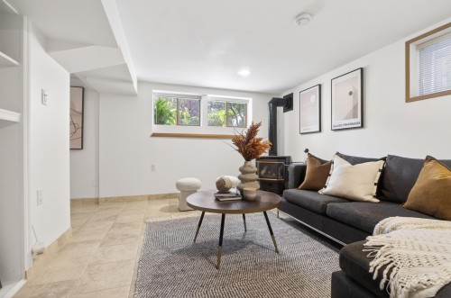1009 14Th Avenue E, Vancouver, BC 