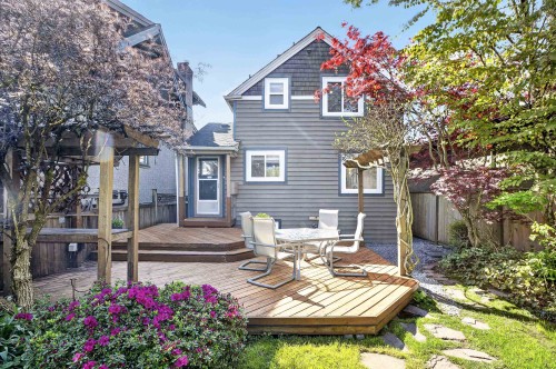 1009 14Th Avenue E, Vancouver, BC 
