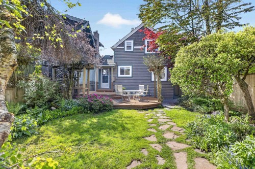 1009 14Th Avenue E, Vancouver, BC 