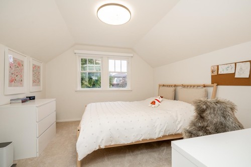 134 40Th Avenue W, Vancouver, BC 