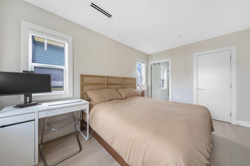 1758 14Th Avenue E, Vancouver, BC 