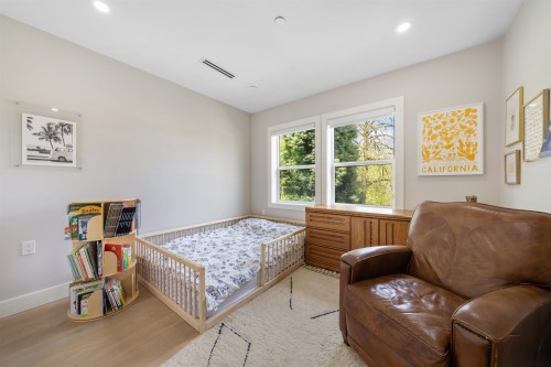 1758 14Th Avenue E, Vancouver, BC 