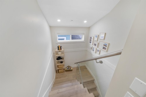 1758 14Th Avenue E, Vancouver, BC 