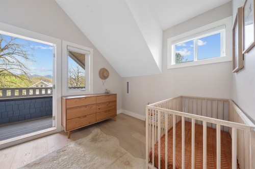 1758 14Th Avenue E, Vancouver, BC 