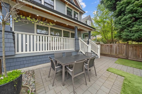 1758 14Th Avenue E, Vancouver, BC 
