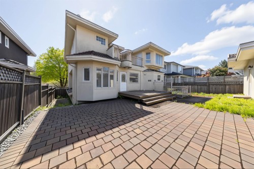 4993 Venables Street, Burnaby, BC 