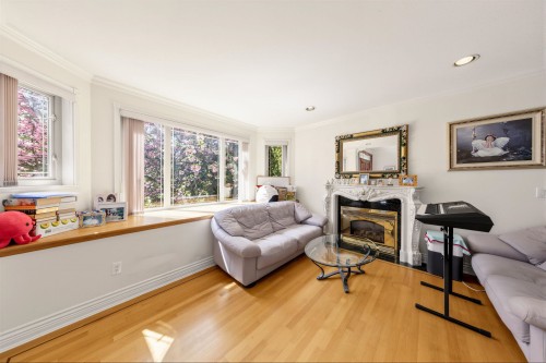 4993 Venables Street, Burnaby, BC 