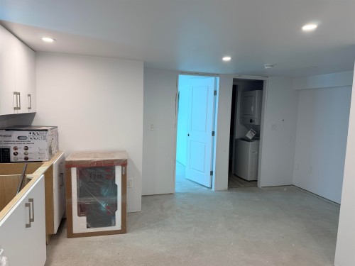 7520 Canada Way, Burnaby, BC 