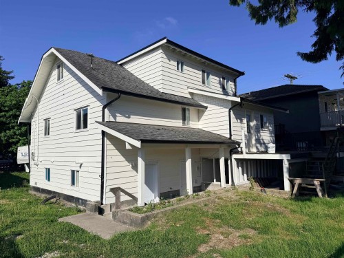 7520 Canada Way, Burnaby, BC 